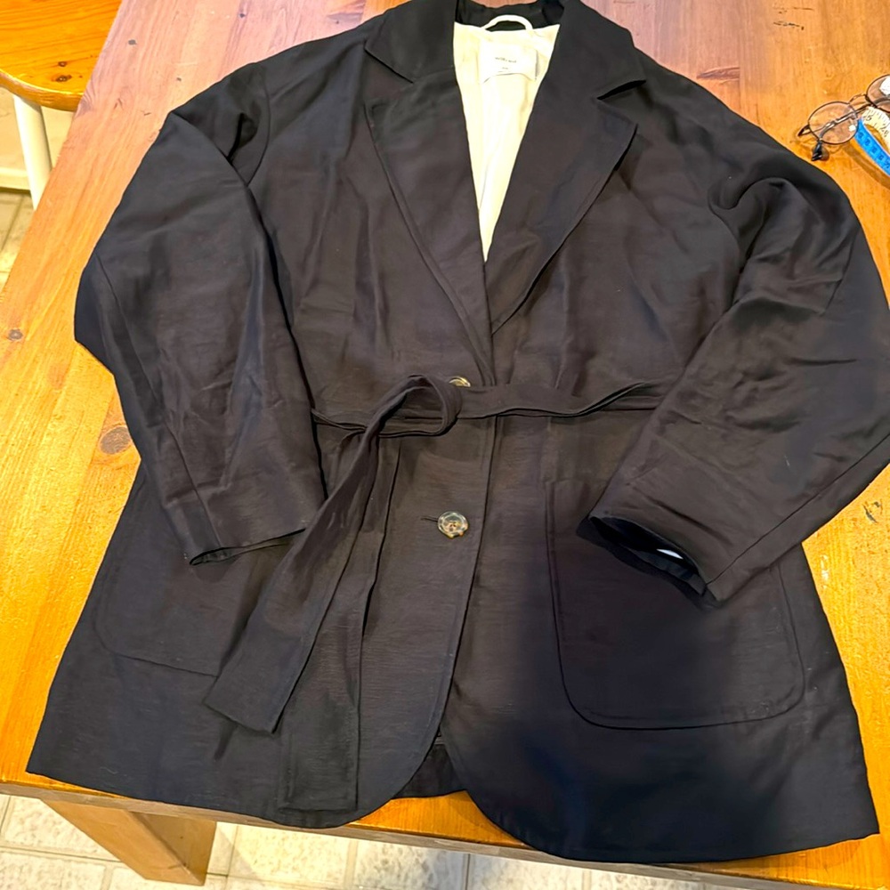 Arizia Wilfred oversized jacket with tie. XXS